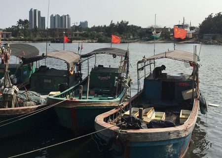 2016-05-01T021015Z_1_LYNXNPEC400LF_RTROPTP_2_SOUTHCHINASEA-CHINA-FISHINGBOATS.JP.jpg