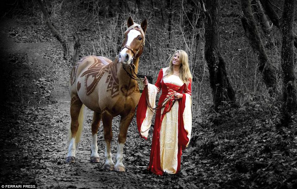 337DC82A00000578-0-The_27_year_old_horse_lover_established_her_own_company_in_2013_-a-13_1461527943047.jpg
