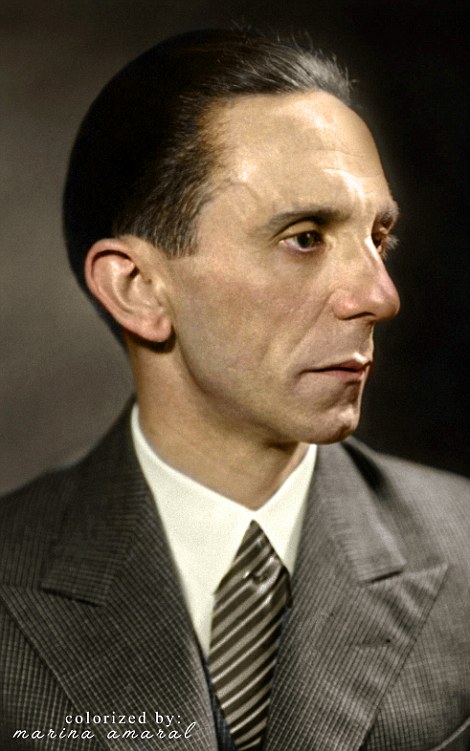36CDEAA000000578-3719963-image-a-175_1470147922137.jpg