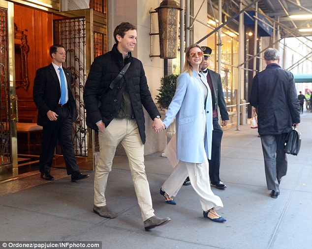 3A5DB58E00000578-3938208-Parents_Ivanka_Trump_and_husband_Jared_Kushner_outside_their_New-a-9_1479236697130.jpg